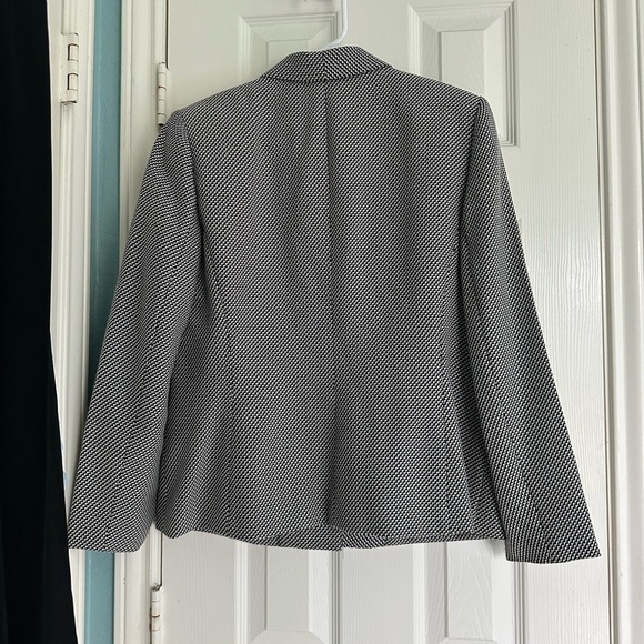 LE SUIT Black White Houndstooth Blazer Women Size 12p Lined Long Sleeve Pockets - Picture 4 of 6